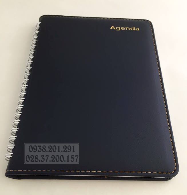 Các mẫu sổ tay mới năm 2018 in logo theo yêu cầu có lịch agenda Đặt in sổ tay agenda lịch 2018 có logo làm quà tặng khách hàng nhân viên