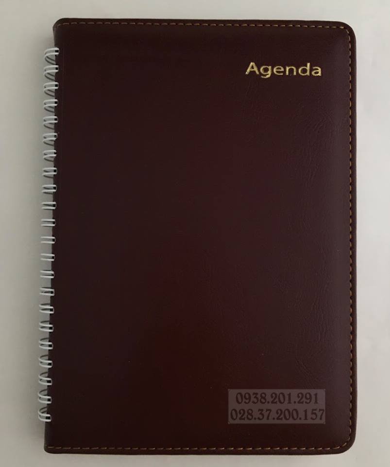 Các mẫu sổ tay mới năm 2018 in logo theo yêu cầu có lịch agenda Đặt in sổ tay agenda lịch 2018 có logo làm quà tặng khách hàng nhân viên