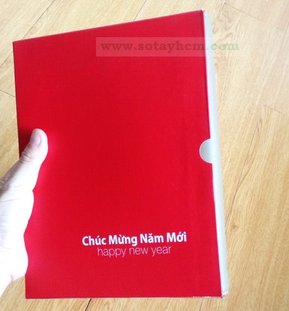 Hộp giấy đựng sổ tay rất gọn gàng, tiện dụng nhưng không kém phần lịch sự Hộp giấy đựng sổ tay rất gọn gàng, tiện dụng nhưng không kém phần lịch sự