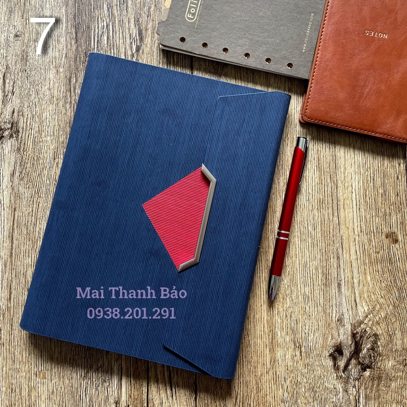 Sổ tay cao cấp bìa da đẹp in logo thương hiệu làm quà tặng tri ân khách hàng cuối năm mẫu mới nhất 2021 2022 Sổ tay cao cấp bìa da đẹp in logo thương hiệu làm quà tặng tri ân khách hàng cuối năm mẫu mới nhất 2021 2022