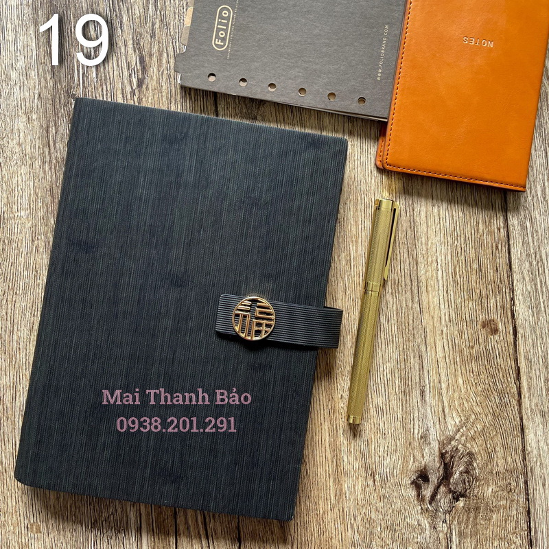 Sổ tay cao cấp bìa da đẹp in logo thương hiệu làm quà tặng tri ân khách hàng cuối năm mẫu mới nhất 2021 2022 Sổ tay cao cấp bìa da đẹp in logo thương hiệu làm quà tặng tri ân khách hàng cuối năm mẫu mới nhất 2021 2022