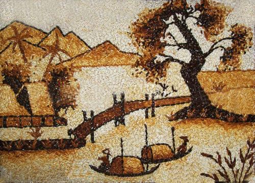 Tranh gạo là một món quà lưu niệm đẹp đối với khách nước ngoài Tranh gạo là một món quà lưu niệm đẹp đối với khách nước ngoài