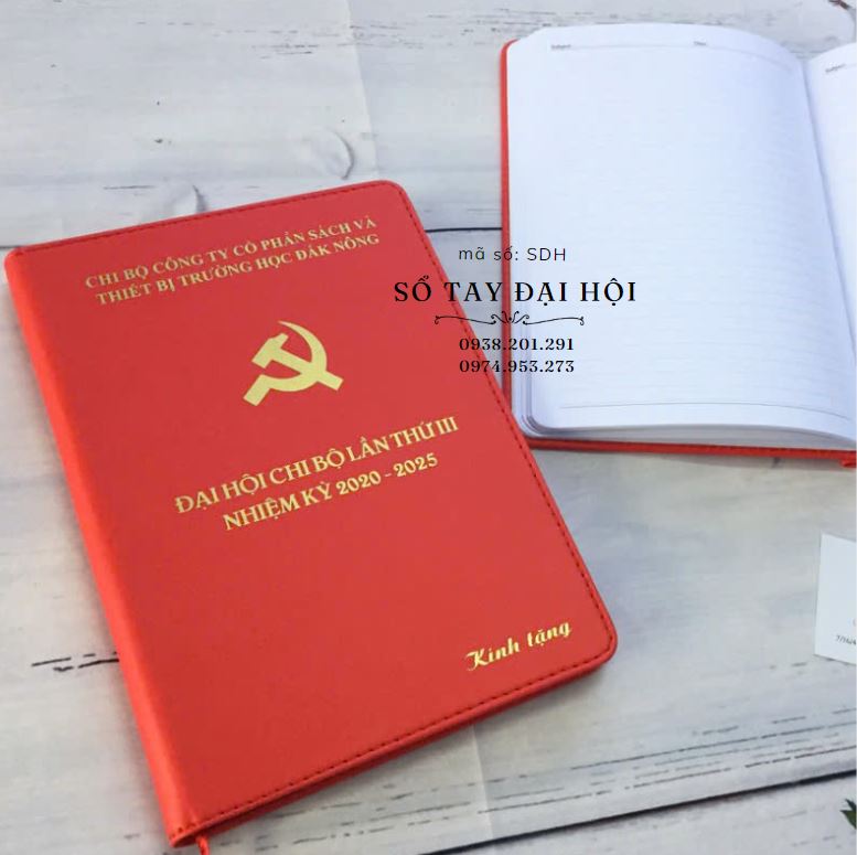 Sổ tay quà tặng đại hội màu đỏ in tên theo yêu cầu Sổ tay quà tặng đại hội màu đỏ in tên theo yêu cầu