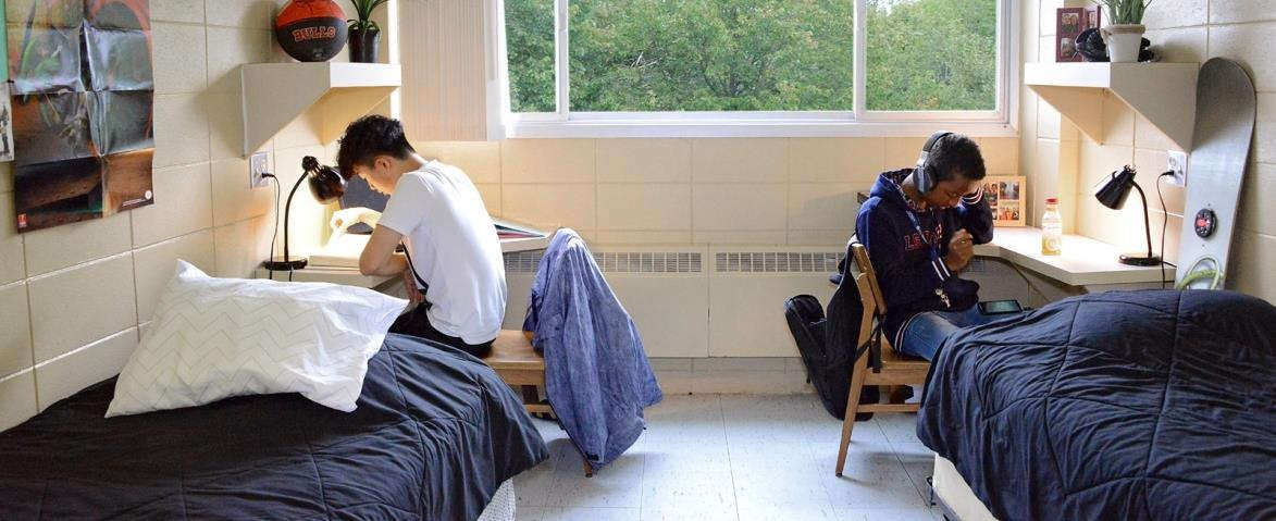 Học sinh ở nội trú Mỹ