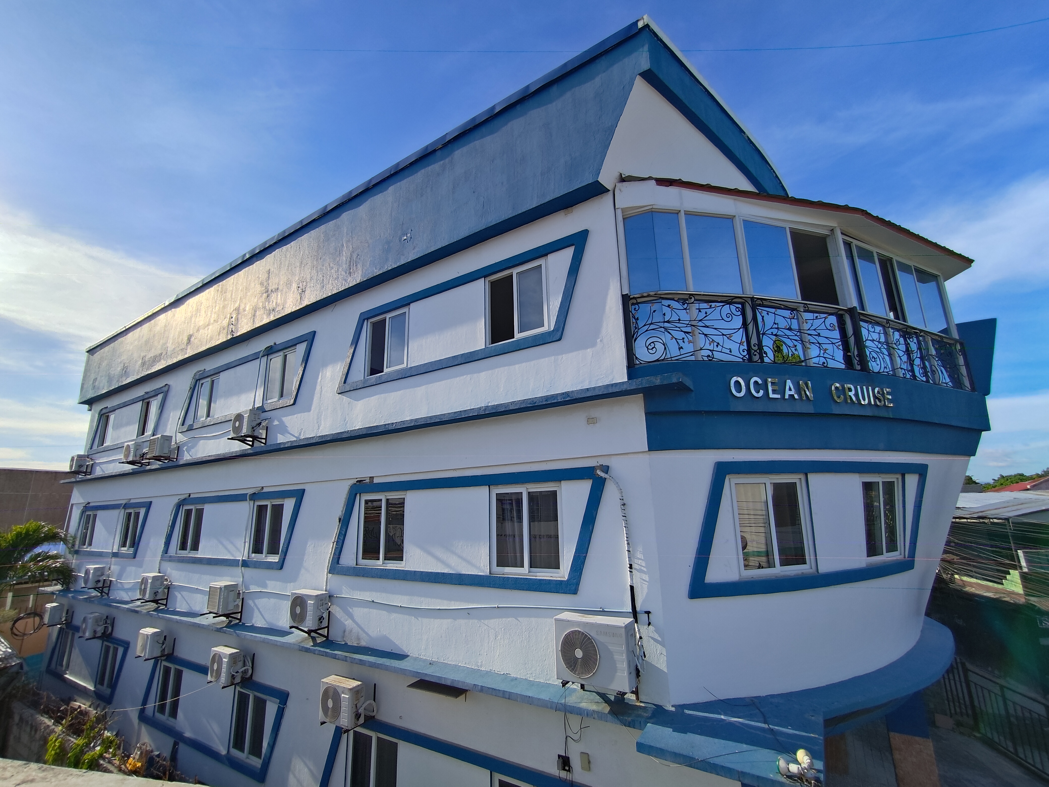 Winning English Academy - Ocean Campus