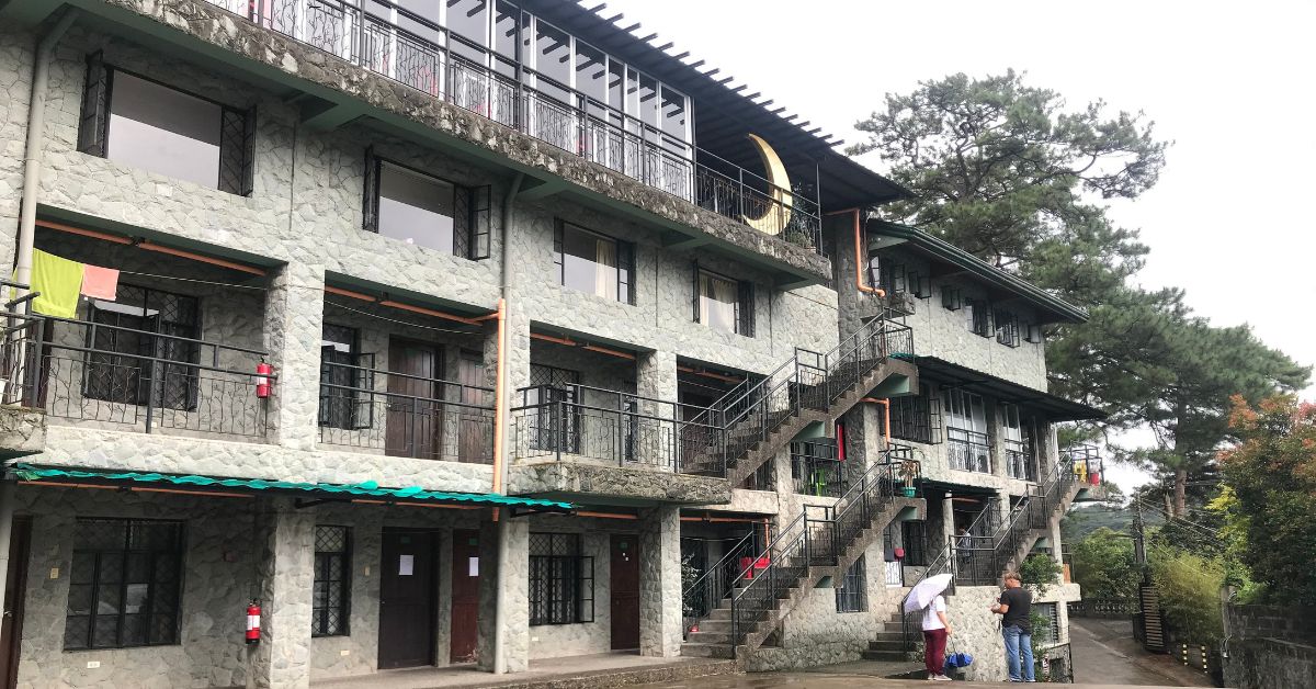 khuôn viên trường Anh ngữ JIC