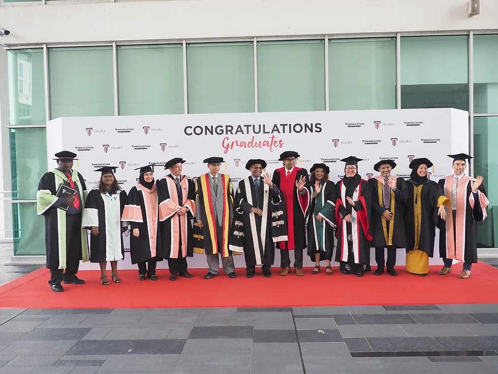 Lễ tốt nghiệp của Taylor