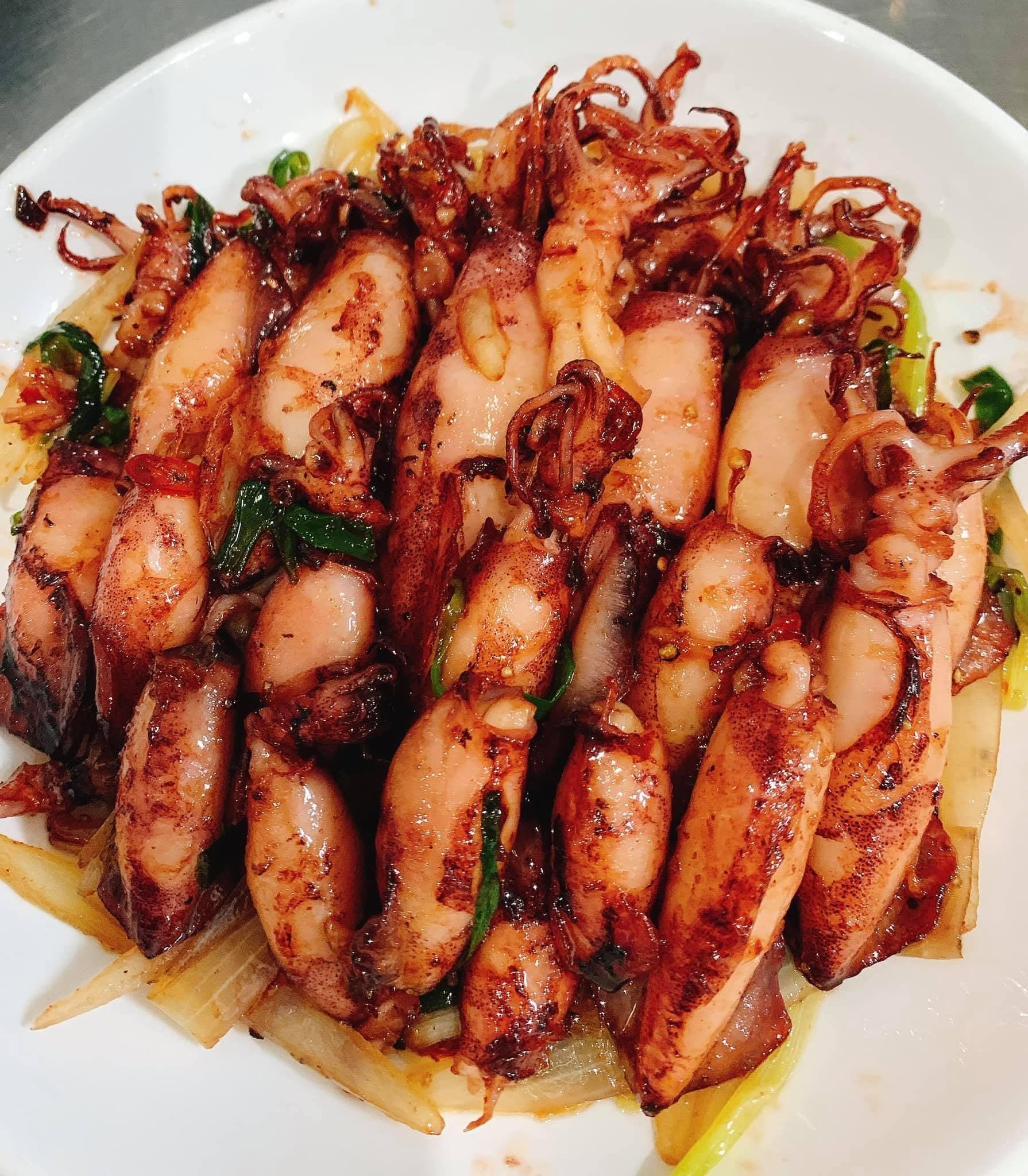Mực trứng chiên nước mắm mặn mòi hao cơm Mực trứng chiên nước mắm mặn mòi hao cơm
