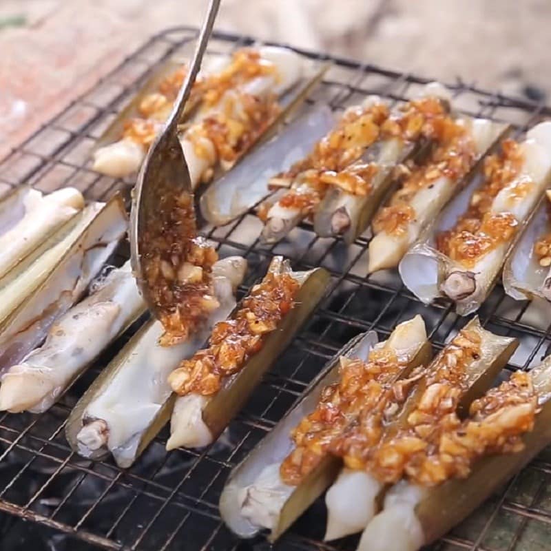 Ốc móng tay chúa nướng mỡ hành ngon banh nhà lồng Ốc móng tay chúa nướng mỡ hành ngon banh nhà lồng