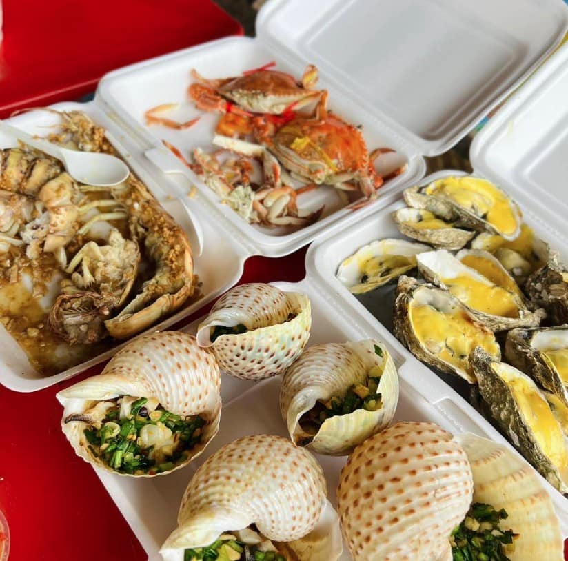 Hải sản được chế biển theo yêu cầu của thực khách Hải sản được chế biển theo yêu cầu của thực khách