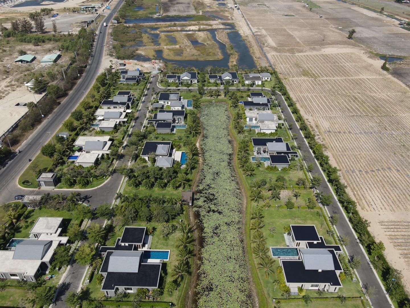 Một góc khu Villa Coastar Hồ Tràm Resort nhìn từ trên cao Một góc khu Villa Coastar Hồ Tràm Resort nhìn từ trên cao