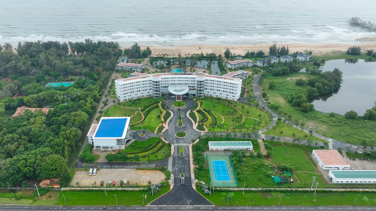 Khách sạn Emerald Hồ Tràm Khách sạn Emerald Hồ Tràm