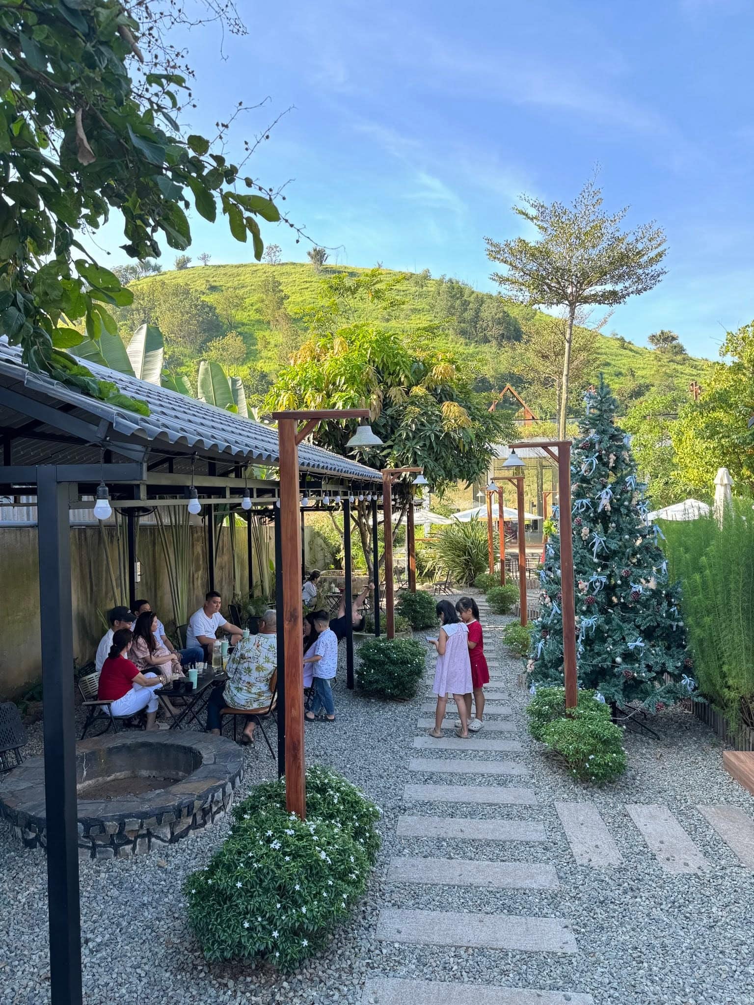 Quán cà phê Tiệm Trà Chân Đồi tại Hồ Tràm là sự lựa chọn của nhiều phụ huynh có con nhỏ Quán cà phê Tiệm Trà Chân Đồi tại Hồ Tràm là sự lựa chọn của nhiều phụ huynh có con nhỏ