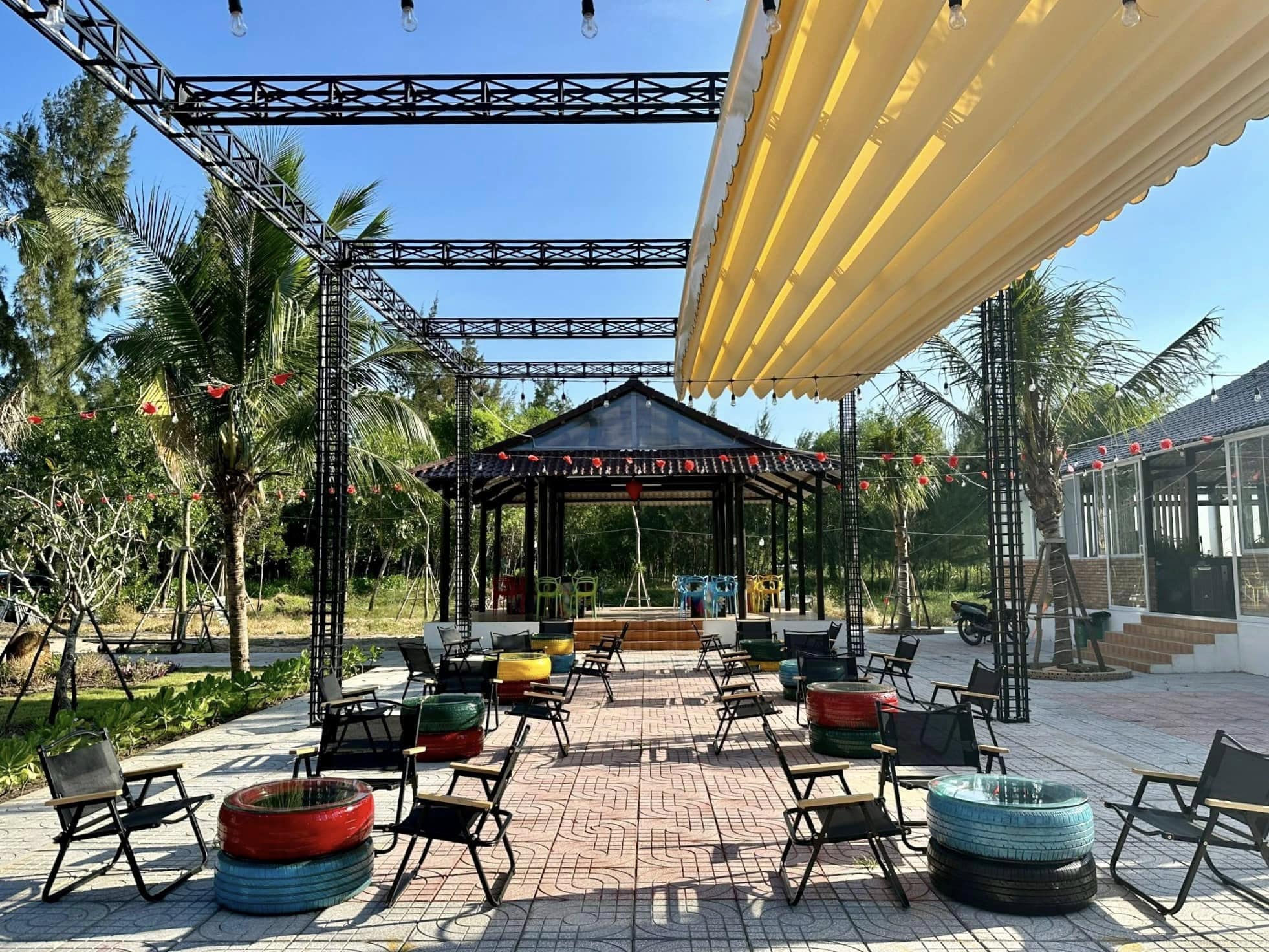 Quán cà phê Sea Wind Hồ Tràm Quán cà phê Sea Wind Hồ Tràm