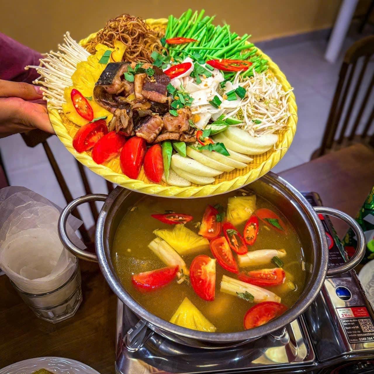 Lẩu cá đuối măng chua Lẩu cá đuối măng chua