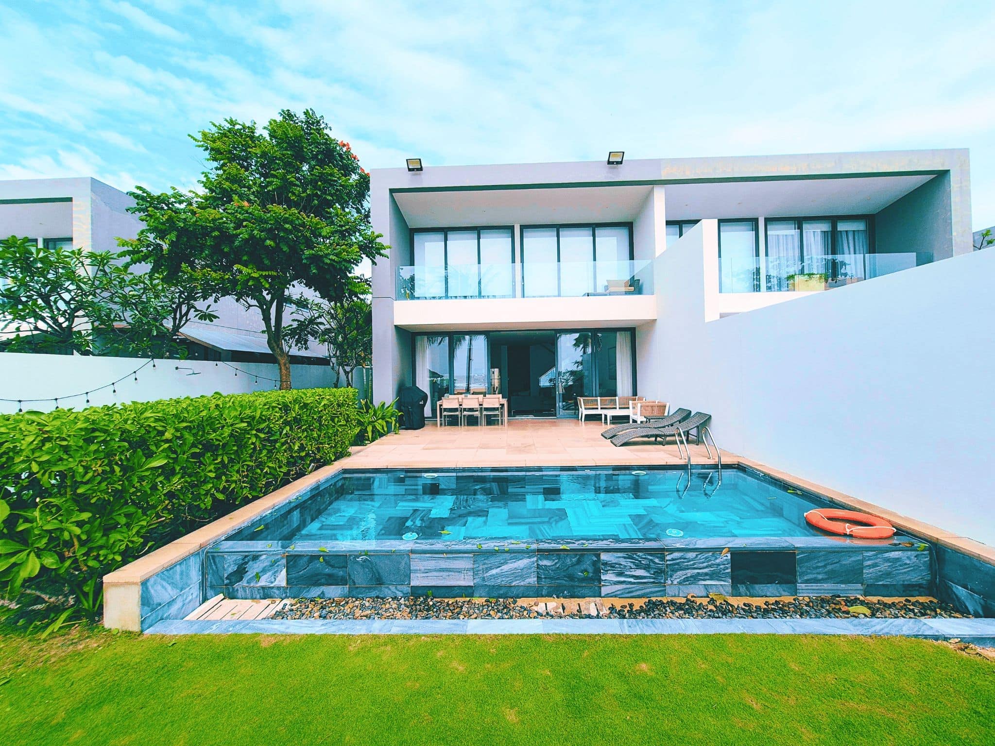 Một villa view biển trong resort Sanctuary Một villa view biển trong resort Sanctuary