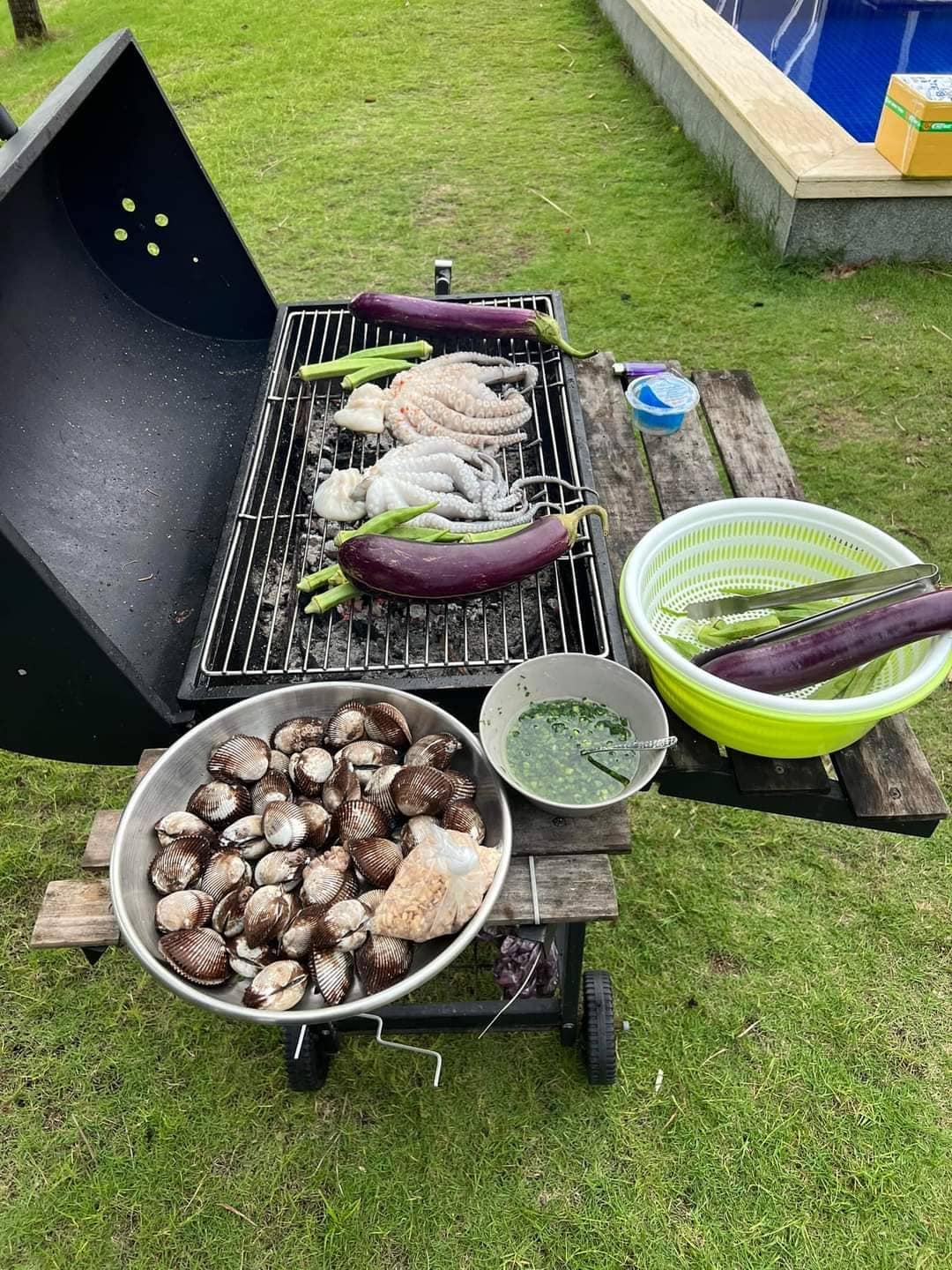 Làm tiệc nướng BBQ ngoài sân vườn tại Villa Coastar Hồ Tràm 3 phòng ngủ - HV016 Làm tiệc nướng BBQ ngoài sân vườn tại Villa Coastar Hồ Tràm 3 phòng ngủ - HV016