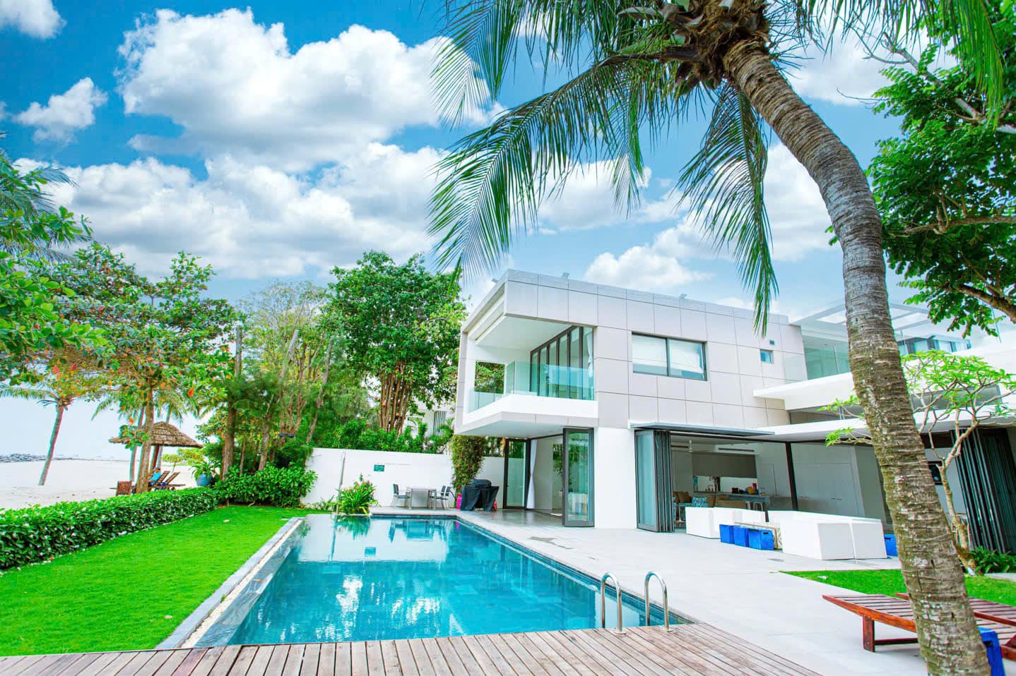 HV037 là căn villa view biển có nhiều phòng ngủ nhất HV037 là căn villa view biển có nhiều phòng ngủ nhất