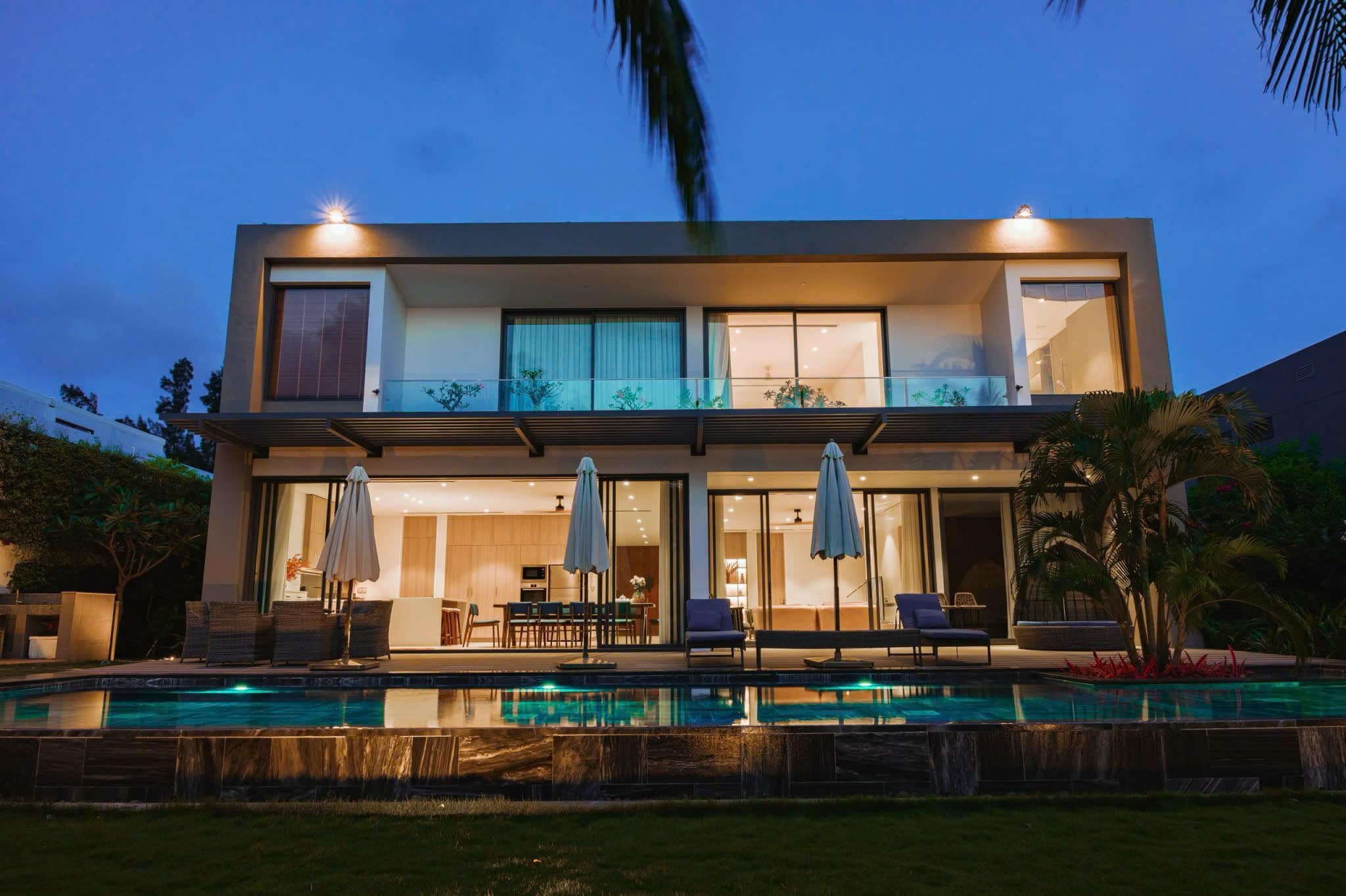 Villa 5 phòng ngủ tại Sanctuary Hồ Tràm lung linh khi đêm về Villa 5 phòng ngủ tại Sanctuary Hồ Tràm lung linh khi đêm về