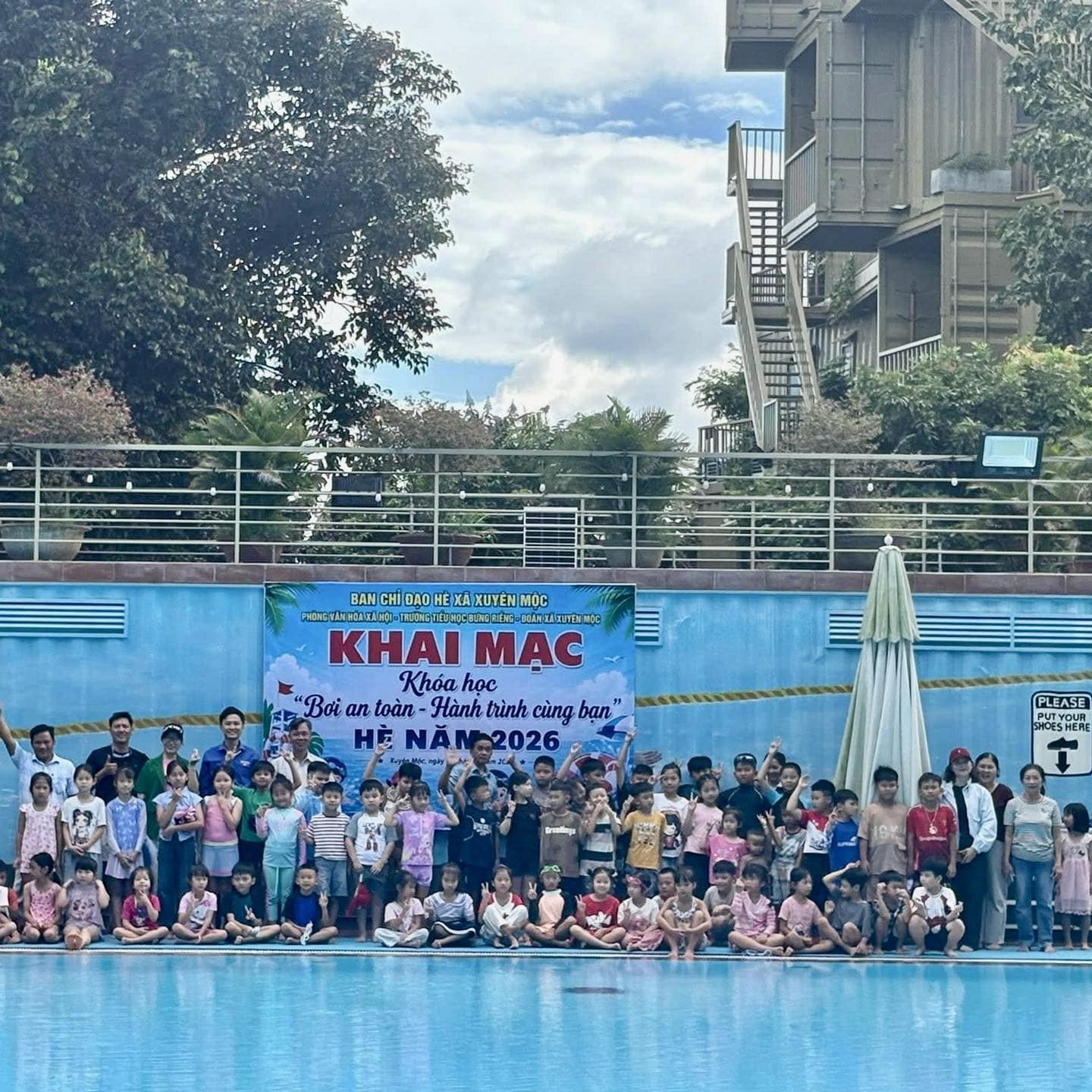 Rất nhiều bé với nhiều độ tuổi khác nhau đã đến Xuyên Mộc mở lớp phổ cập bơi cho trẻ em hè năm 2026 Rất nhiều bé với nhiều độ tuổi khác nhau đã đến Xuyên Mộc mở lớp phổ cập bơi cho trẻ em hè năm 2026