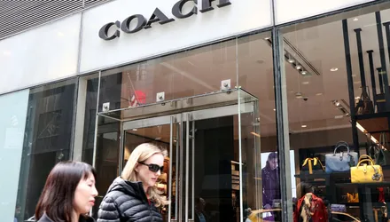 Tìm hiểu đặc điểm nổi bật của túi xách nữ hàng hiệu Coach
