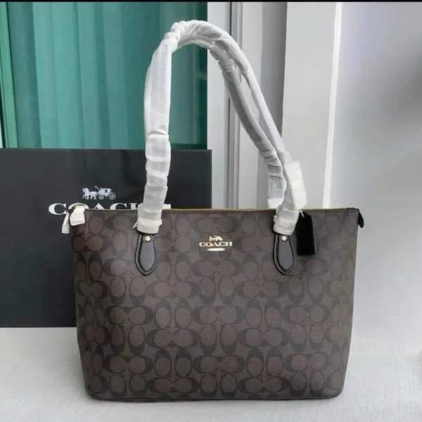 Túi Coach nữ chính hãng