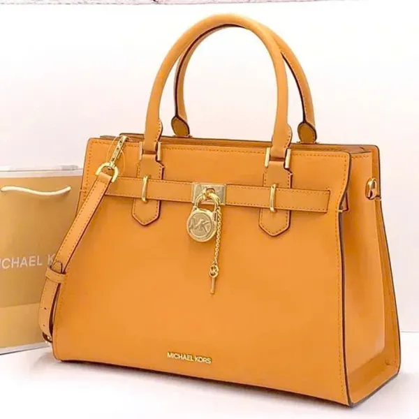 Túi xách nữ Michael Kors màu vàng