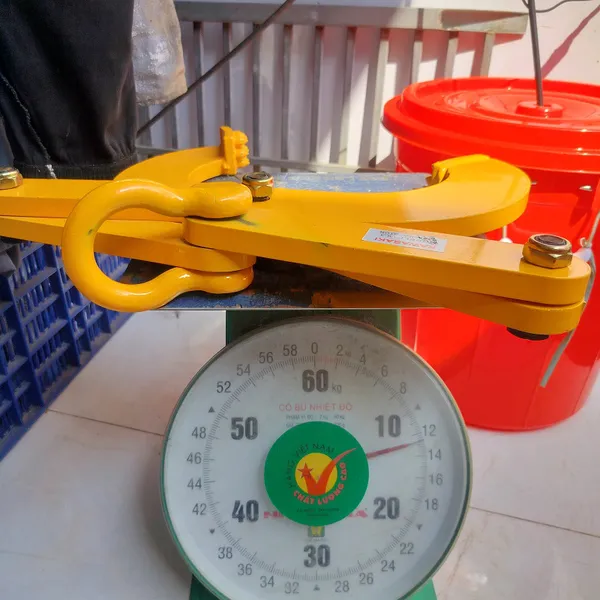 Kẹp kéo pallet 3 tấn, kẹp càng cua kéo pallet