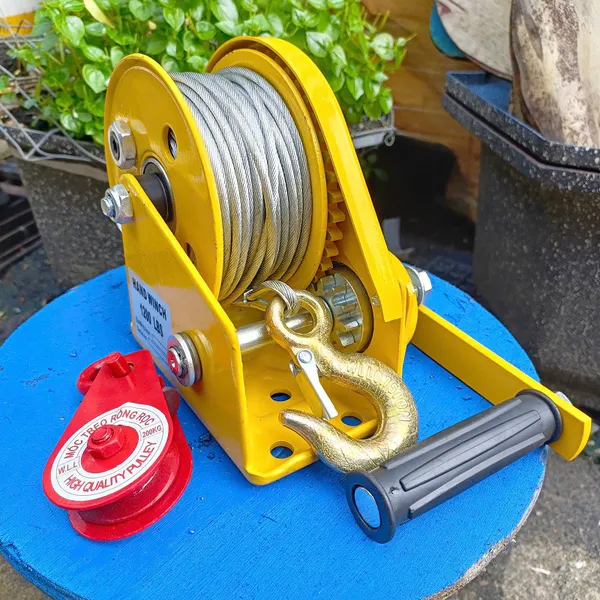 Tời quay tay tự khóa MAXIMUS LS  1200lbs