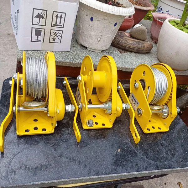 Tời quay tay tự khóa MAXIMUS LS  1200lbs