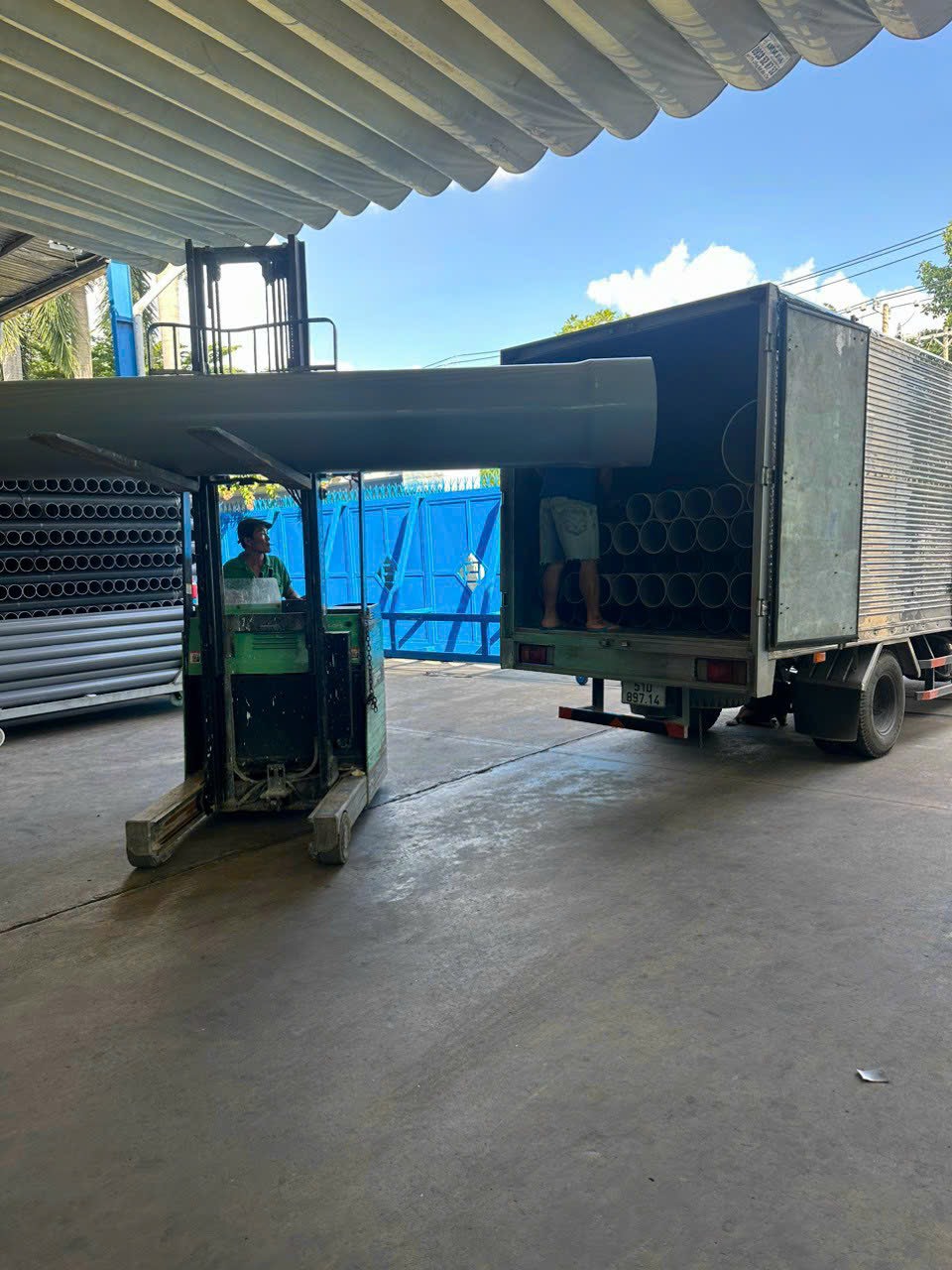 ONG NHUA PVC QUOC TRUNG 630