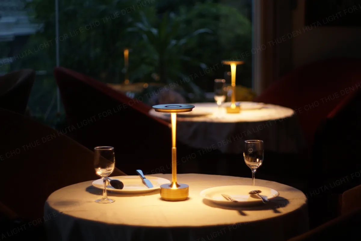 CHO THUÊ ĐÈN LED TRANG TRÍ SỰ KIỆN, BÀN TIỆC MÃ AL4