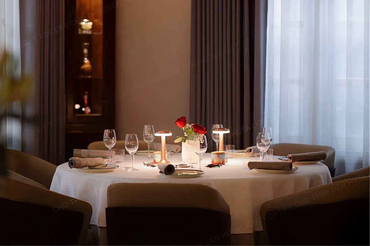 CHO THUÊ ĐÈN LED TRANG TRÍ SỰ KIỆN, BÀN TIỆC MÃ RESDIA1