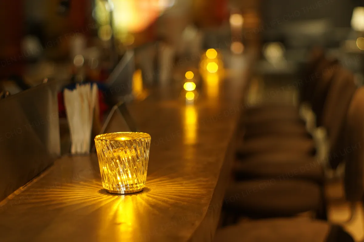 CHO THUÊ ĐÈN LED TRANG TRÍ SỰ KIỆN, BÀN TIỆC MÃ RESNEN