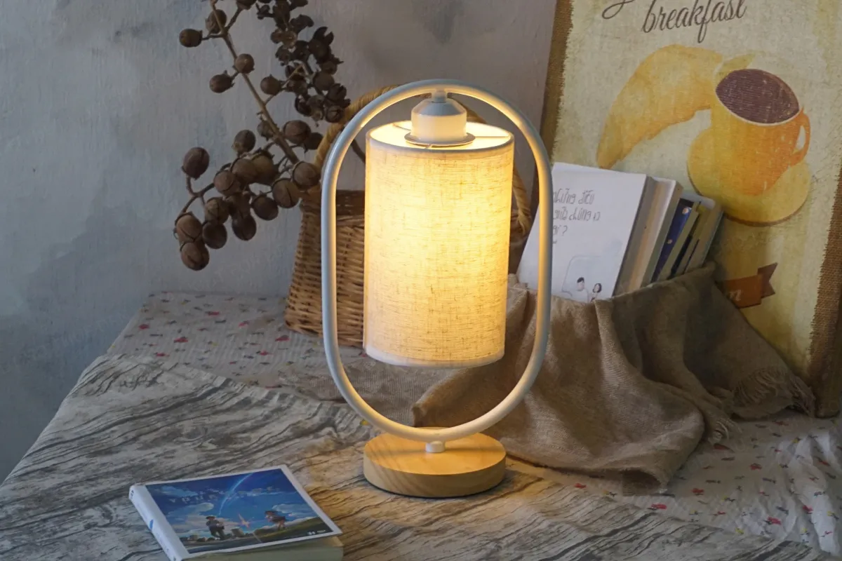 CHO THUÊ ĐÈN NGỦ ĐỂ BÀN DECOR KHÔNG GIAN MÃ G6