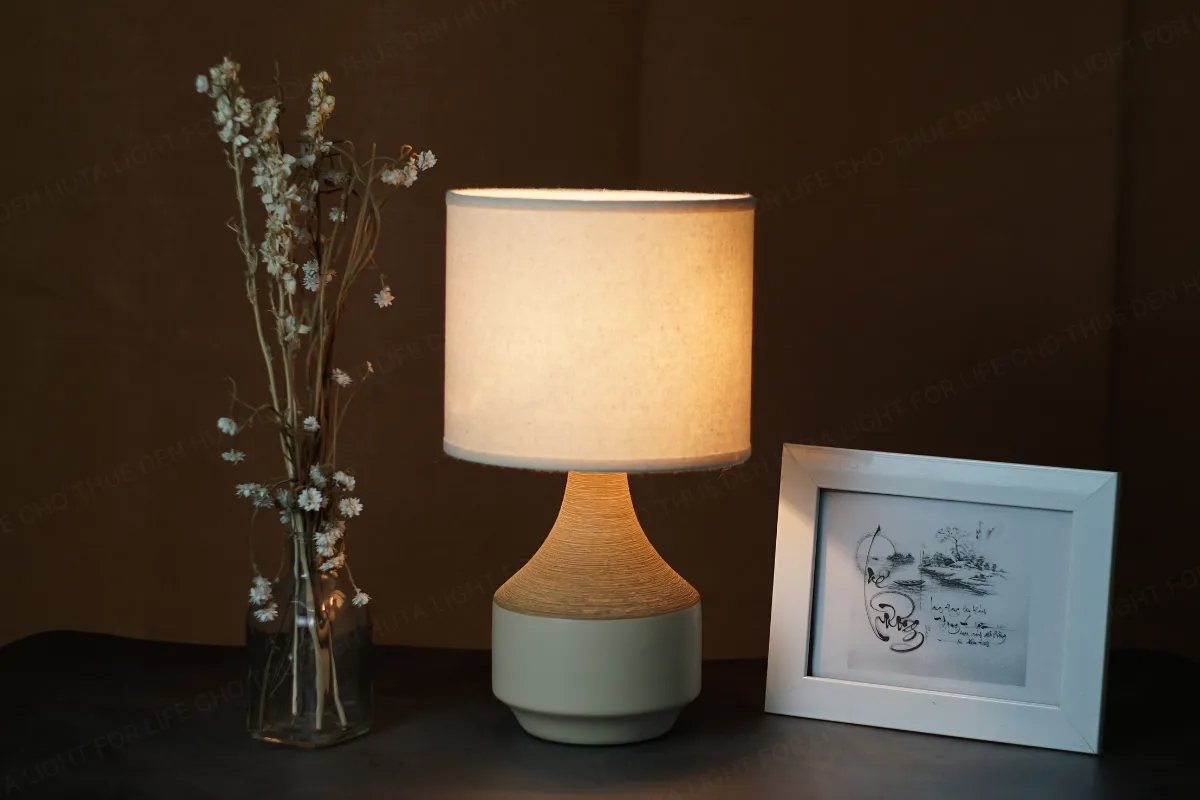 CHO THUÊ ĐÈN NGỦ ĐỂ BÀN DECOR KHÔNG GIAN MÃ S14