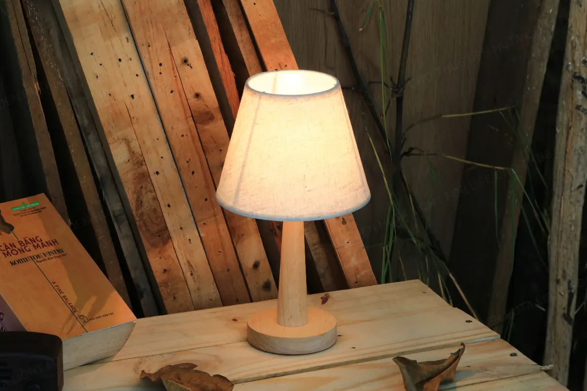 CHO THUÊ ĐÈN NGỦ ĐỂ BÀN DECOR KHÔNG GIAN MÃ G2