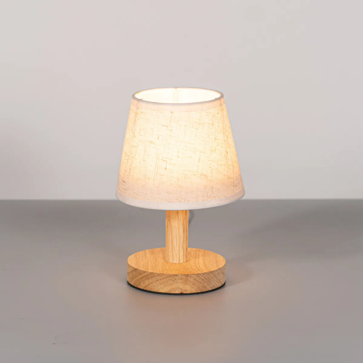 3. HÌNH ẢNH THỰC TẾ ĐÈN NGỦ ĐỂ BÀN MÃ G9