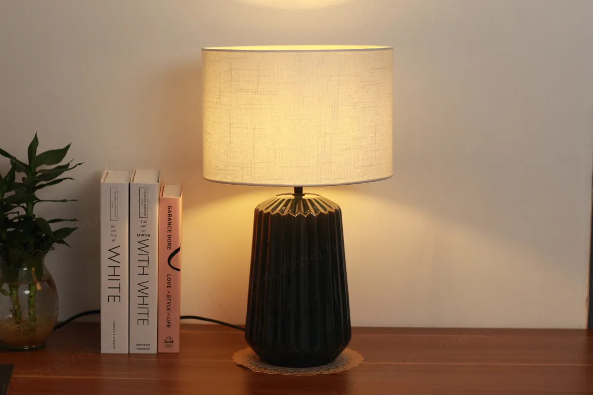 CHO THUÊ ĐÈN NGỦ ĐỂ BÀN DECOR KHÔNG GIAN MÃ S17