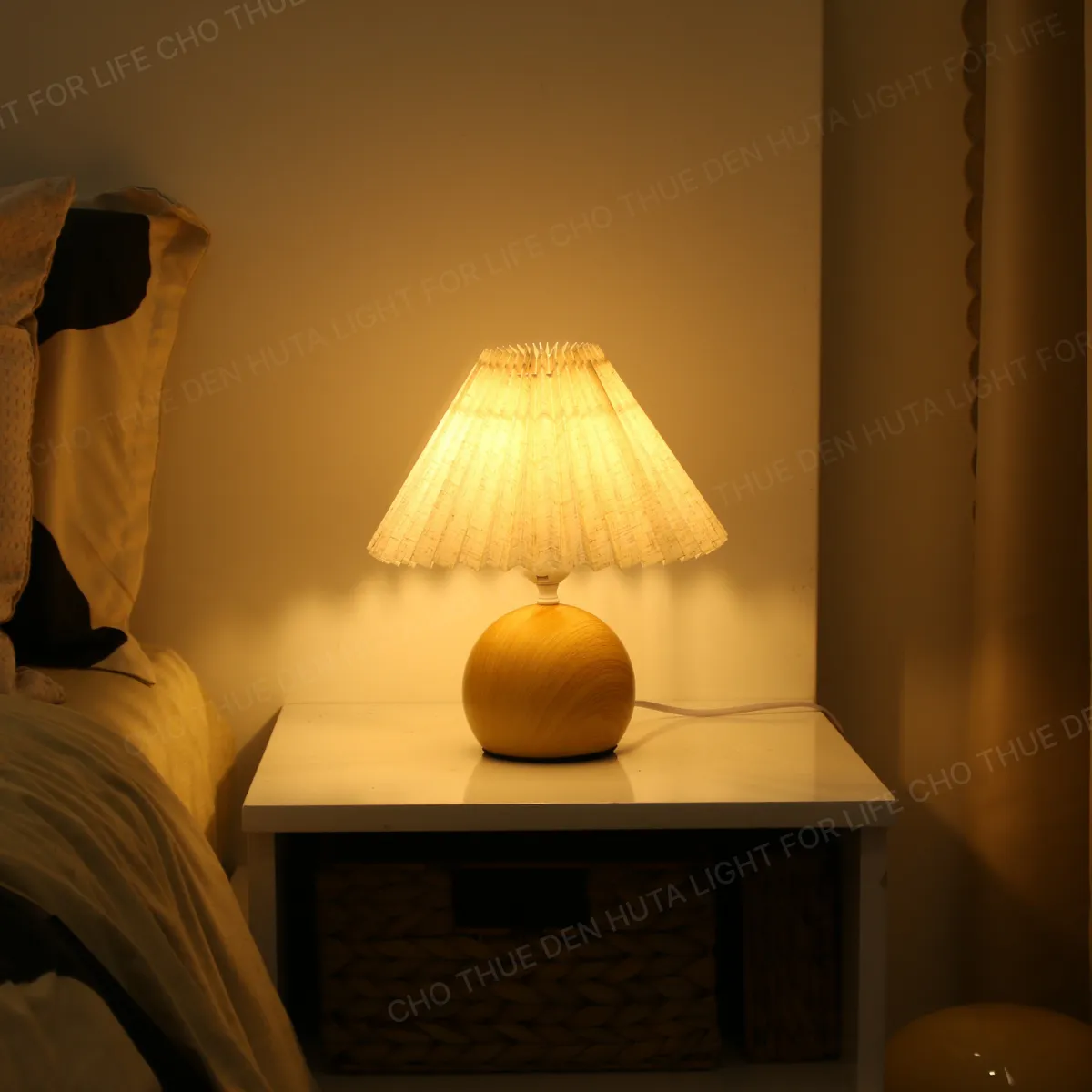 3. HÌNH ẢNH THỰC TẾ ĐÈN NGỦ ĐỂ BÀN MÃ T8