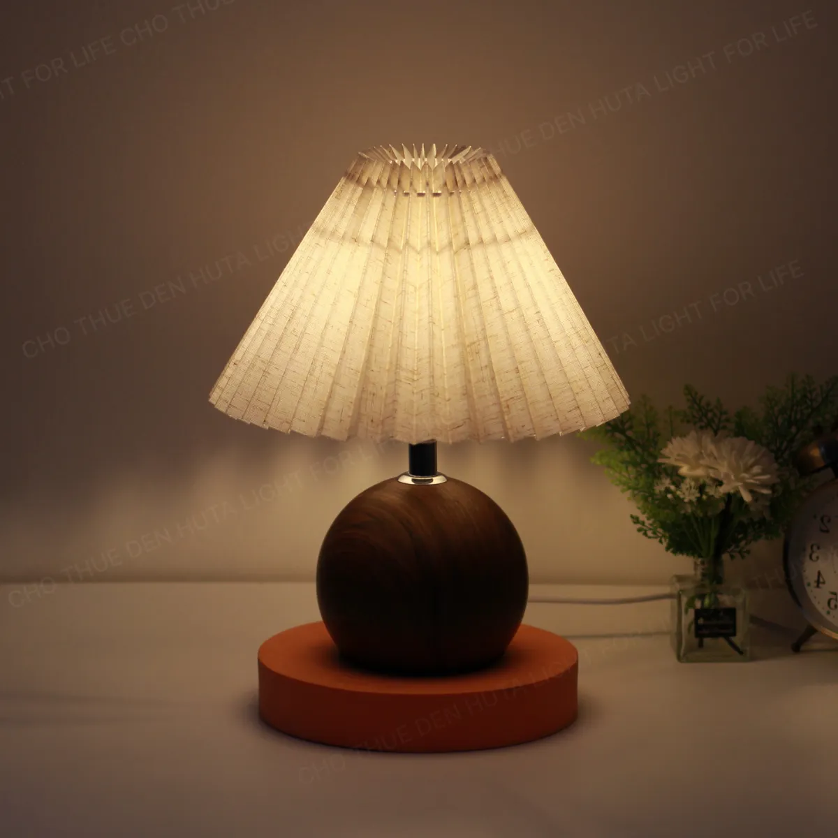 3. HÌNH ẢNH THỰC TẾ ĐÈN NGỦ ĐỂ BÀN MÃ T8