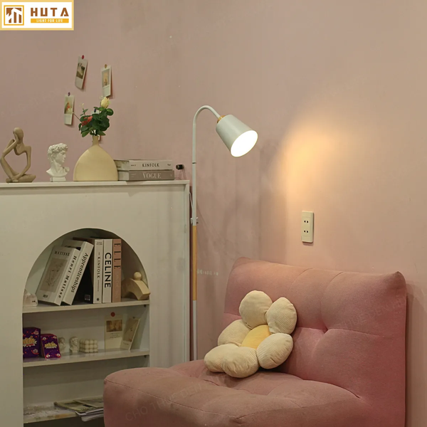 Cho Thuê Đèn Cây Đứng KT5 | Decor Không Gian | Điều Chỉnh Ánh Sáng