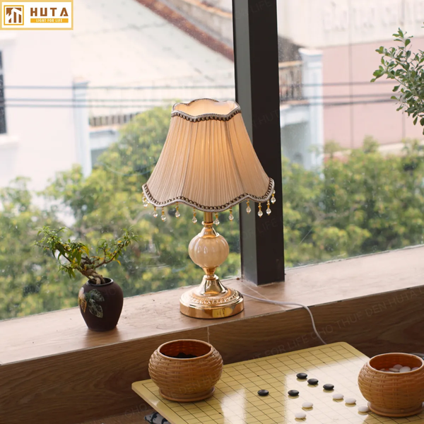 Cho Thuê Đèn Ngủ Thân Kim Loại Mã CD1 | Điều Chỉnh Độ Sáng | Decor Không Gian