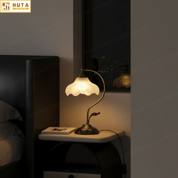 Cho Thuê Đèn Ngủ Thân Kim Loại Mã CD2 | Decor Không Gian | Quay Phim, Chụp Ảnh