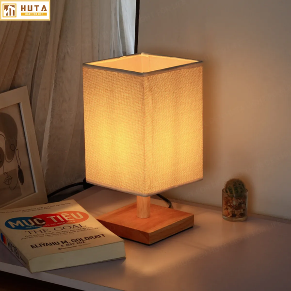 Cho Thuê Đèn Ngủ Thân Gỗ Mã G3 | Thiết Kế Vintage | Decor Không Gian