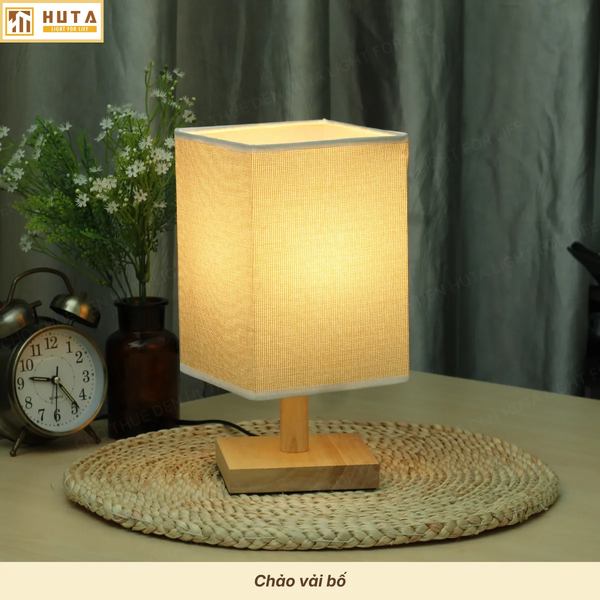 Cho Thuê Đèn Ngủ Thân Gỗ Mã G3 | Thiết Kế Vintage | Decor Không Gian