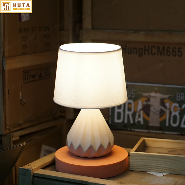 Cho Thuê Đèn Ngủ Thân Gốm Sứ Mã S13 |  Trang Trí Sự Kiện | Ba Màu Ánh Sáng