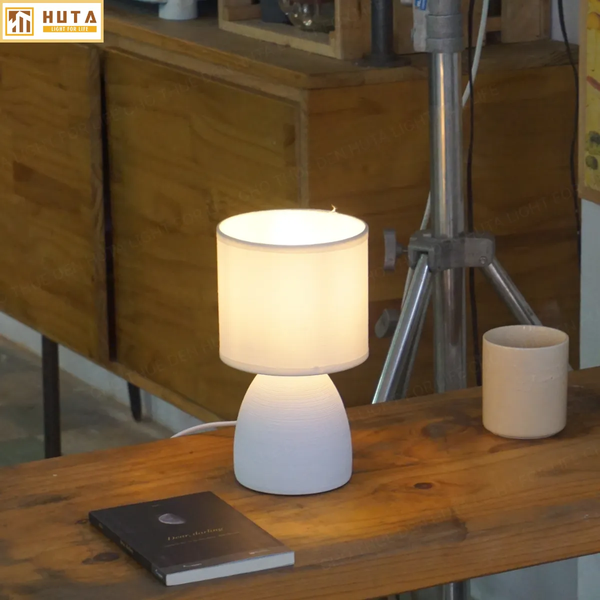 Cho Thuê Đèn Ngủ Thân Gốm Sứ Mã S2 | Decor Sự Kiện | Điều Chỉnh Ánh Sáng