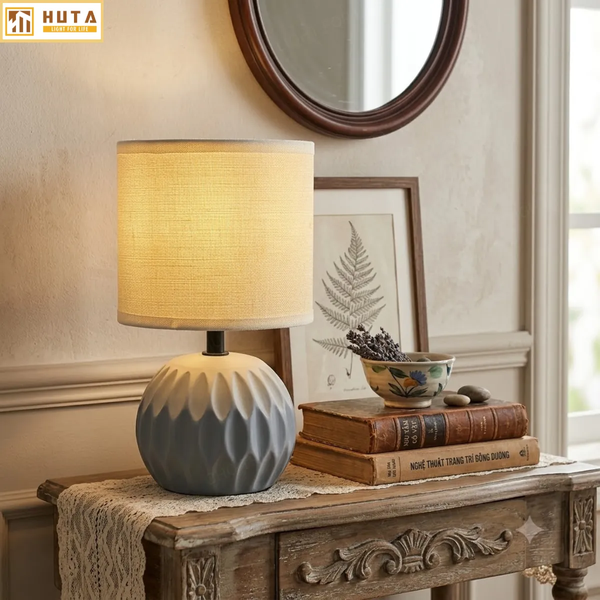 Cho Thuê Đèn Ngủ Mã S3 | Decor Không Gian | Thân Gốm Sứ