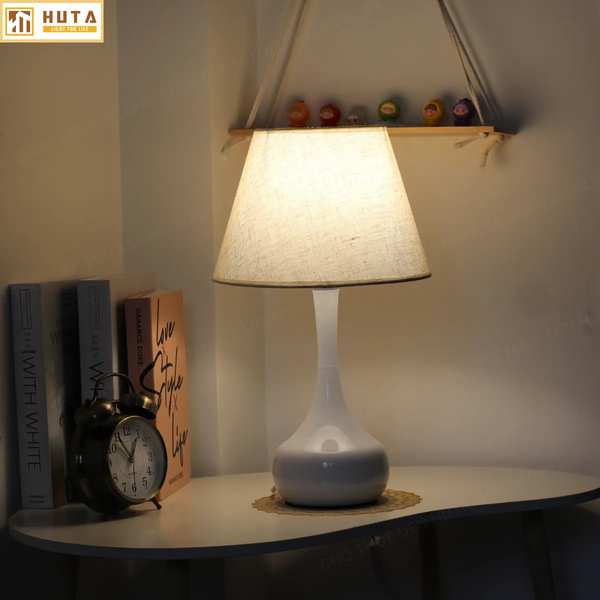 Cho Thuê Đèn Ngủ Thân Kim Loại Mã T3 | Điều Chỉnh Ánh Sáng | Decor Sự Kiện